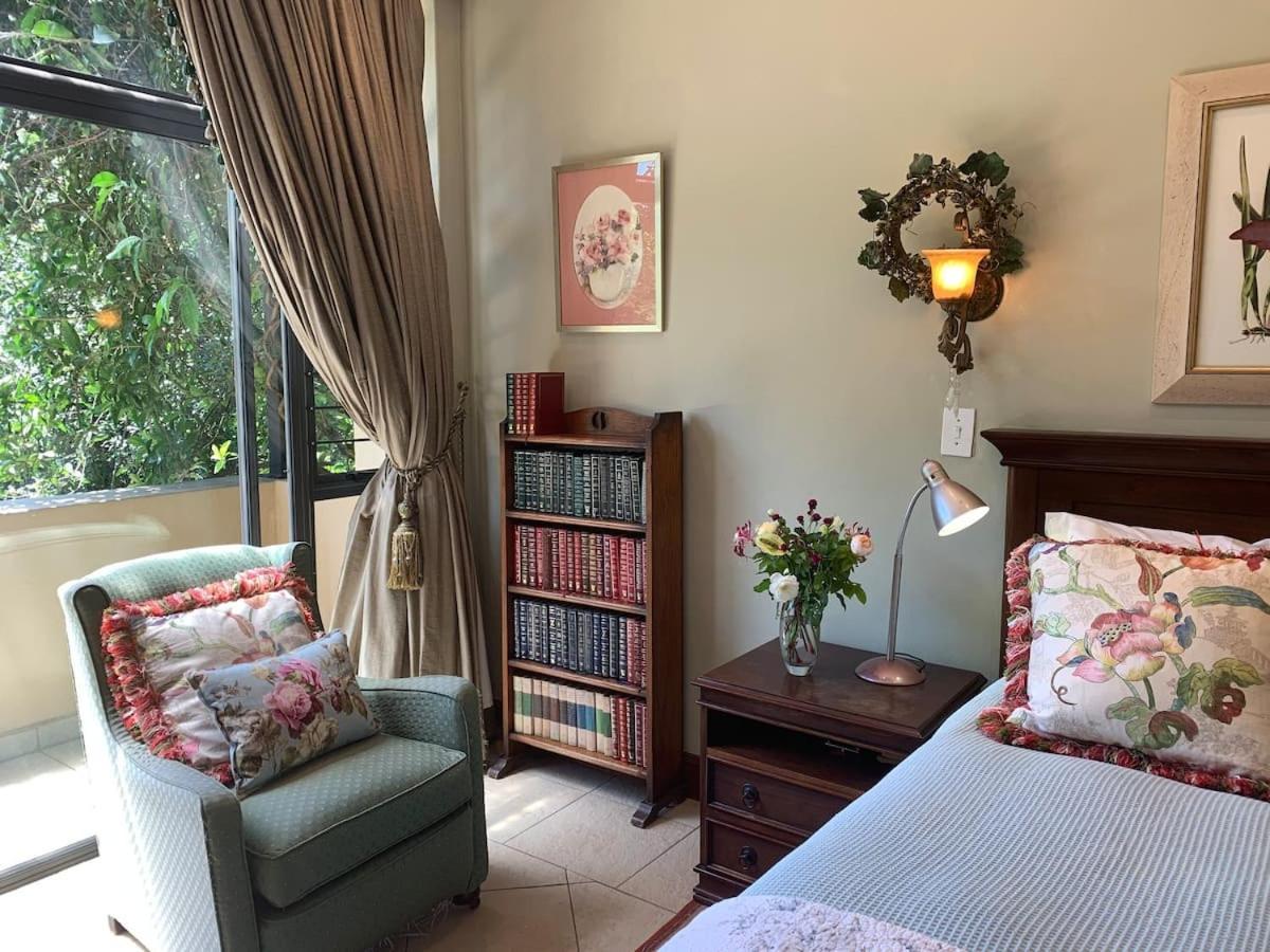 Mountain Rose Guesthouse Louis Trichardt Exterior photo